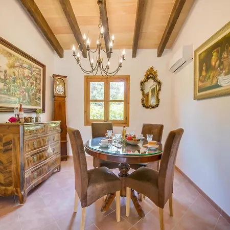 Villa Rural In Mallorca Ses Comes With Pool *