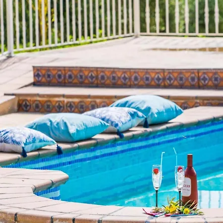 Villa Rural In Mallorca Ses Comes With Pool *